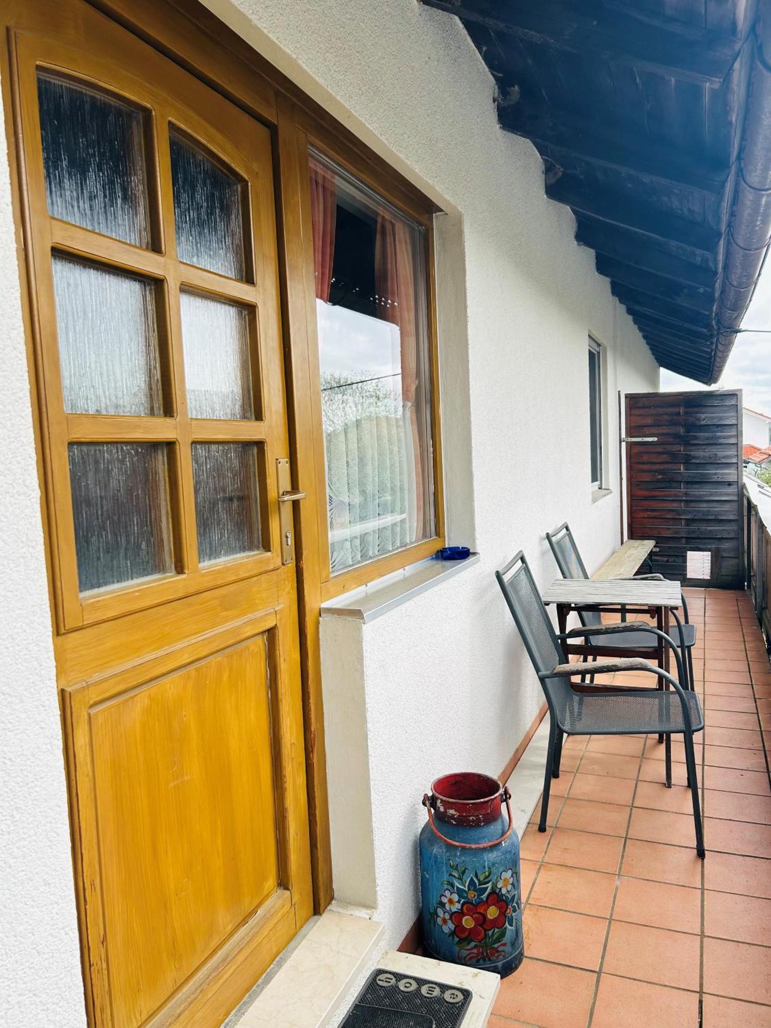 Pension Zum Krug, Messe Muenchen Hergolding Room photo
